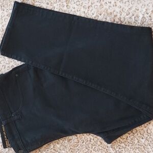 CHICO'S GIRLFRIEND SLIM LEG ANKLE JEANS IN DARK RINSE